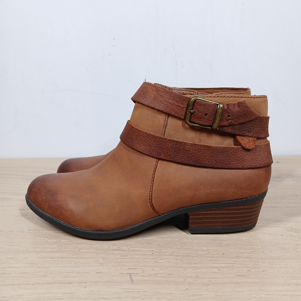 Clarks Brown Leather Buckle Strap Low Heel Ankle Boots 1021